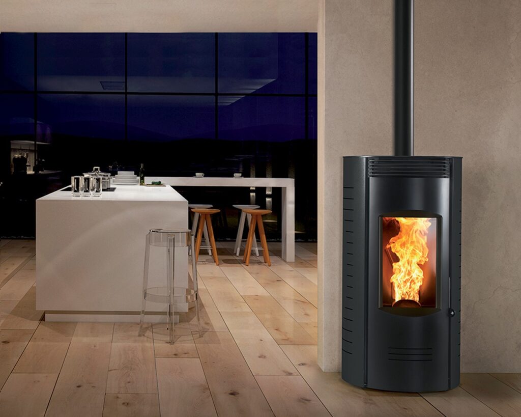 Poêle à Granulés Canalisable ROSELIN - ID 9 kW noir